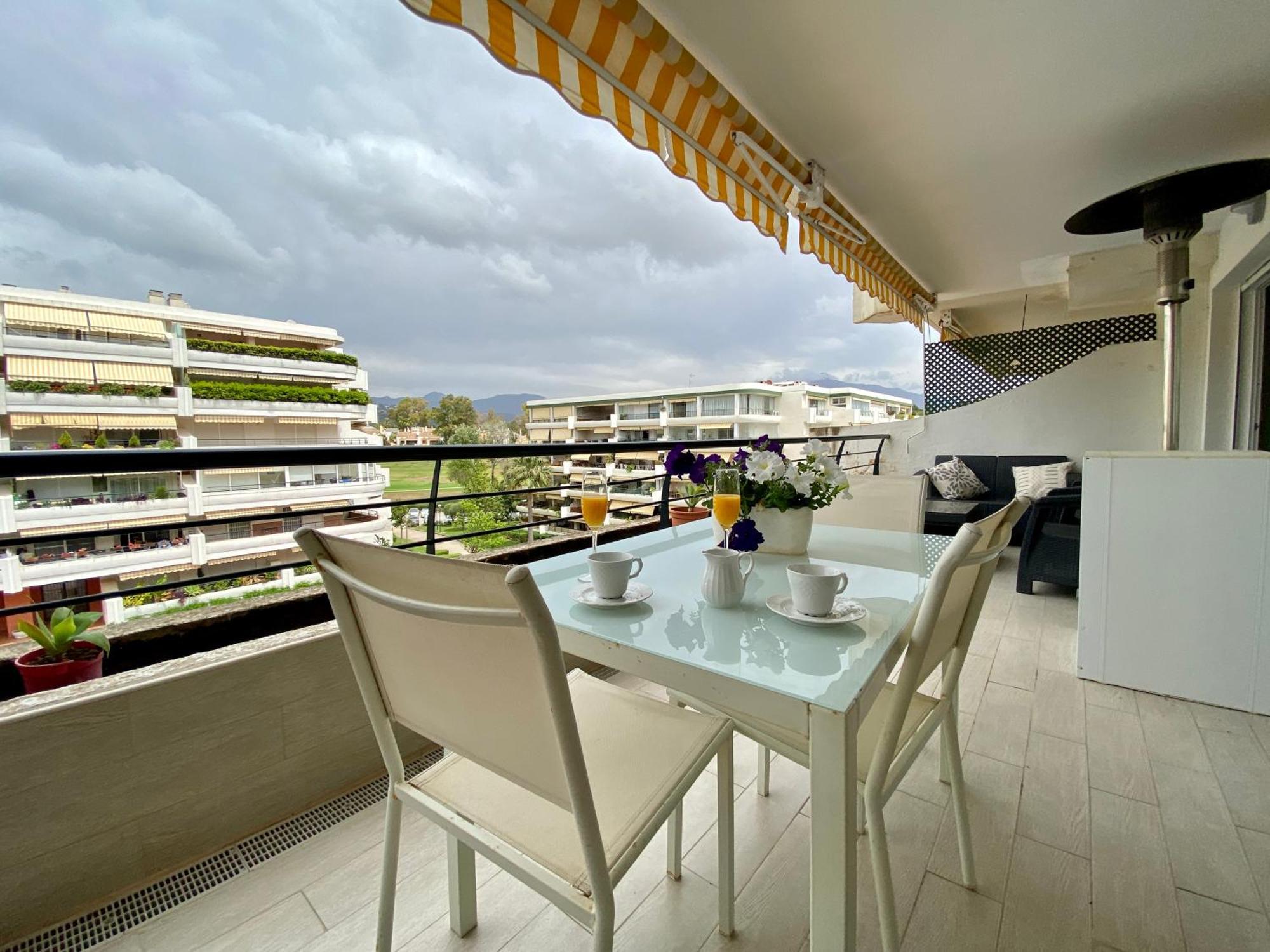 Apartamento Con Vistas Y Terraza En Guadalmina Mad Марбеля Екстериор снимка