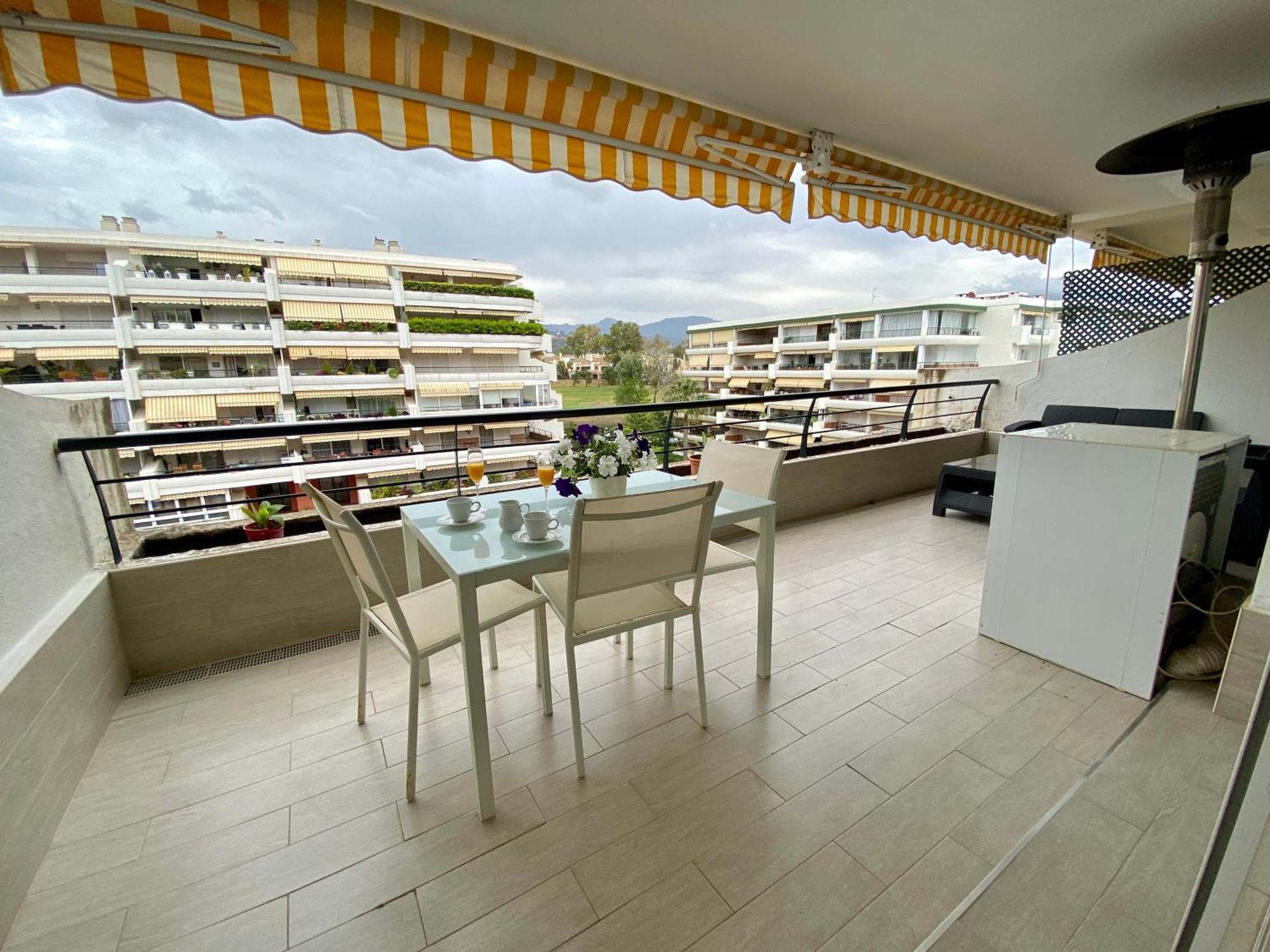 Apartamento Con Vistas Y Terraza En Guadalmina Mad Марбеля Екстериор снимка